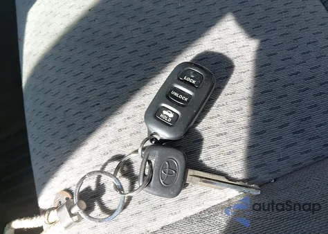 2004 Toyota Camry Le from USA, damaged, VIN 4T1BE32K54U895148